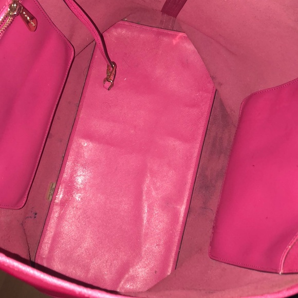 Micheal Kors Tote Bag - Picture 4 of 7